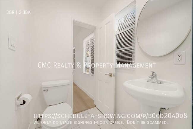 Building Photo - 33 Kennebec Ave