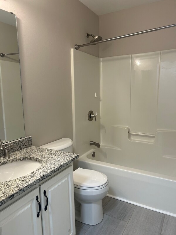 Building Photo - 226 Windsong Dr