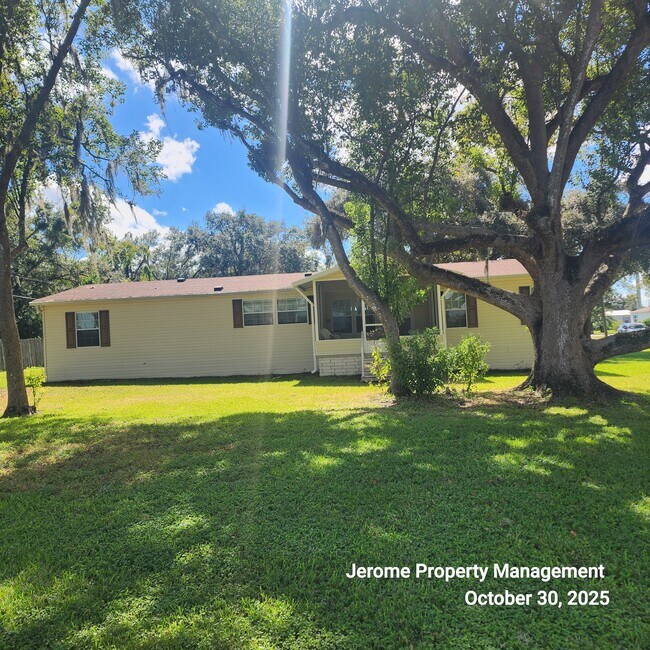 Building Photo - 5924 Vanco Dr