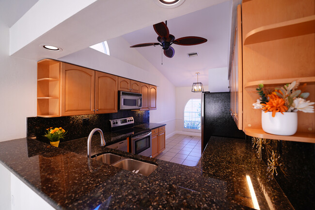 Building Photo - 828 Belville Blvd