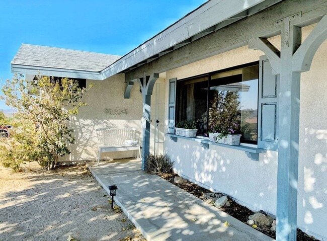Building Photo - Beautiful BOHO Home Near the National Park