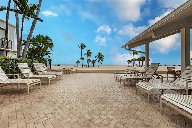 Building Photo - 1665 S Ocean Ln