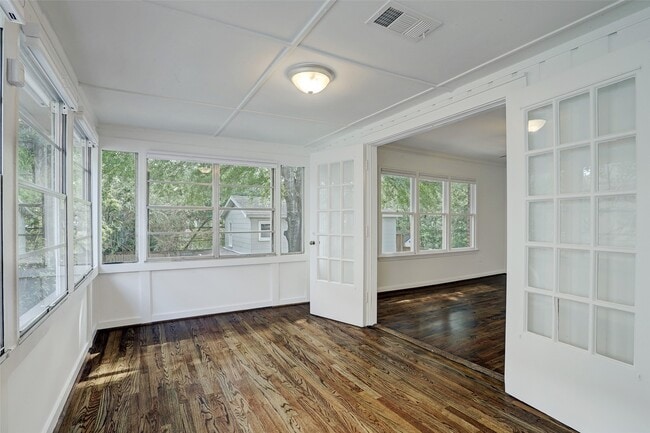 Building Photo - 2011 South Blvd