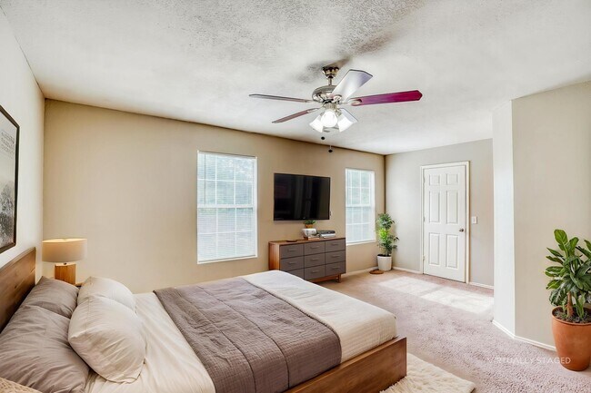 Building Photo - 6210 Scotchwood Dr