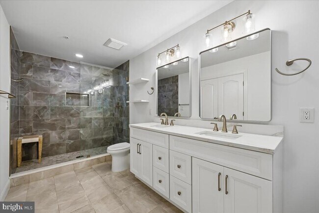 Building Photo - 10539 Tuckerman Heights Cir