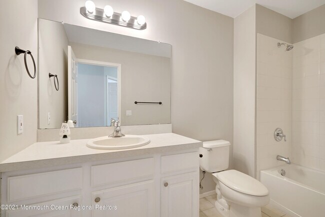 Building Photo - 44 Smock Ct