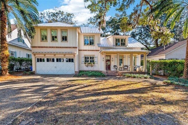 Building Photo - 1030 Village Oaks Ln