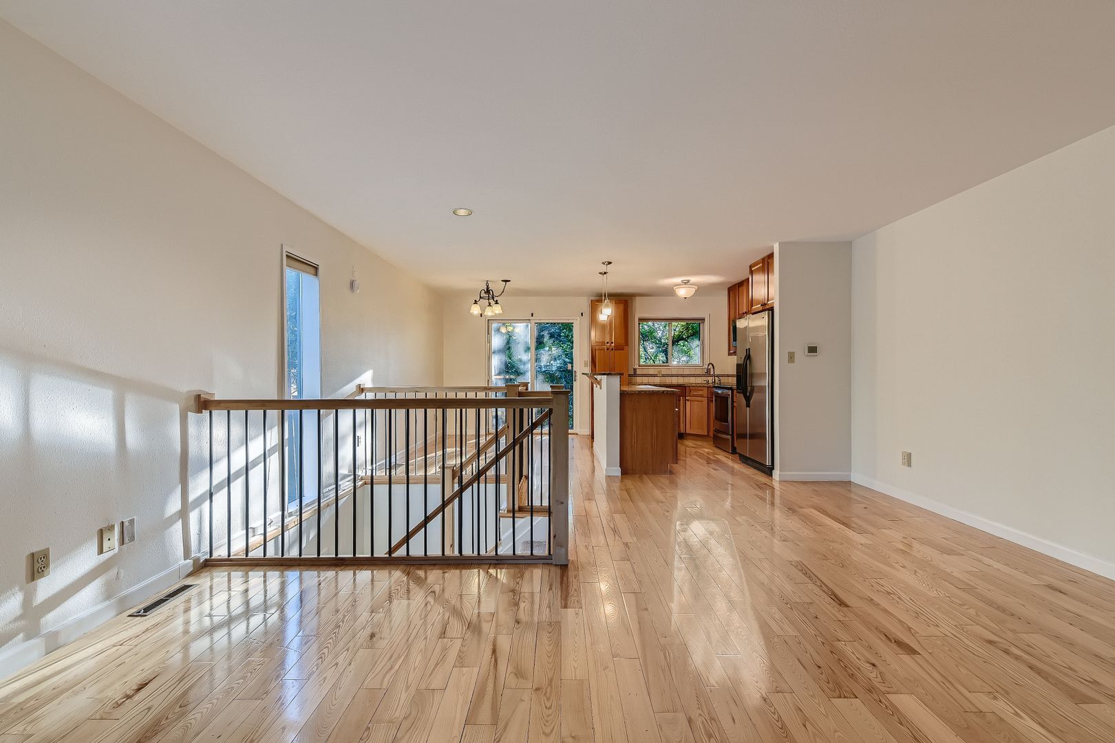 Building Photo - 2020 5th St