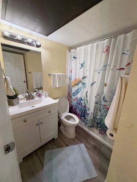 Building Photo - 3938 Surfside Blvd