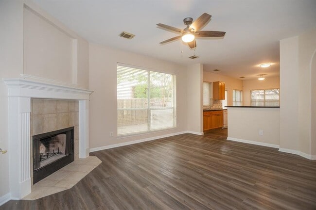 Building Photo - 13416 Anacapo Cove