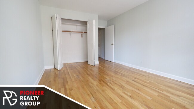 Building Photo - 1447 N Dearborn St