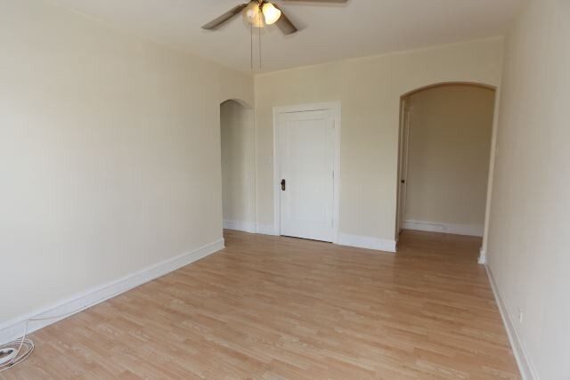 Building Photo - 4856 N Damen Ave