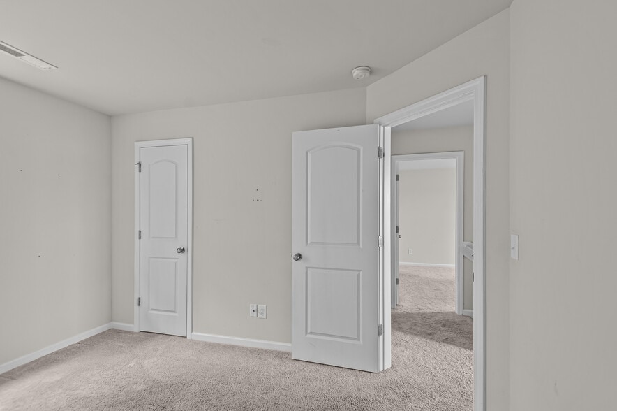 Building Photo - 1400 Centipede Dr