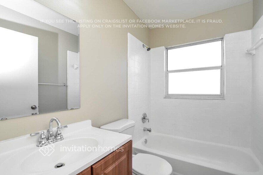 Building Photo - 7815 Sagebrush Pl