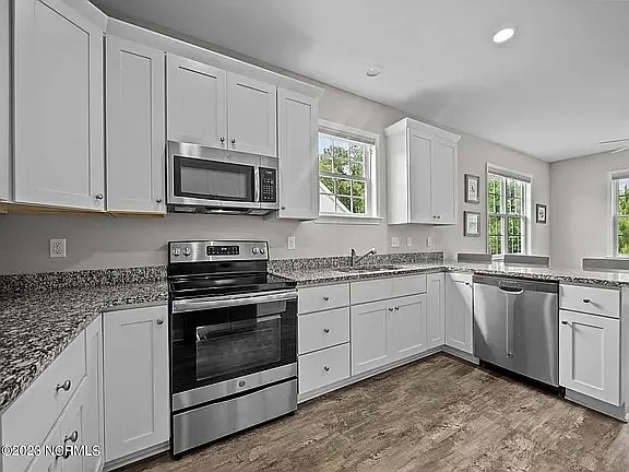 Building Photo - 102 Captains Pointe