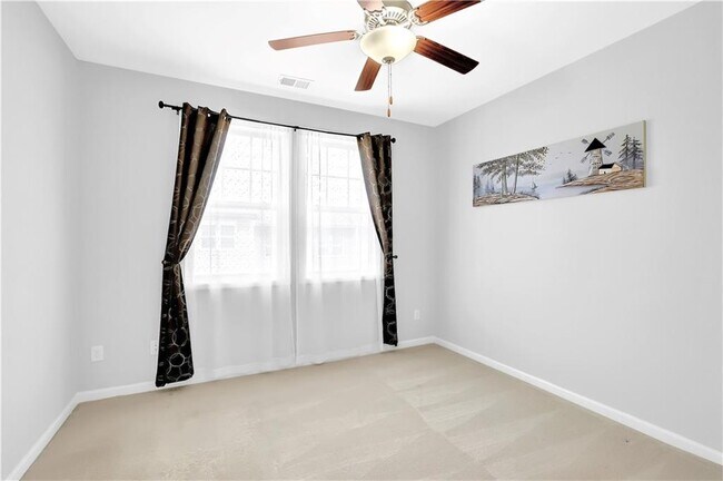 Building Photo - 724 Topsail Ln