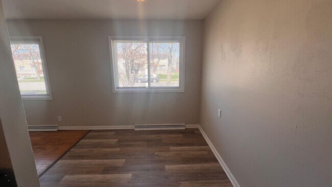 Building Photo - 9335 W Sheridan Ave