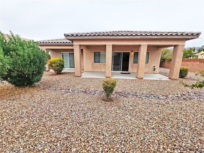 Building Photo - 5561 Carrara Pointe St