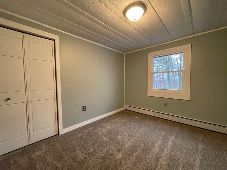 Building Photo - 155-159 Game Farm Rd