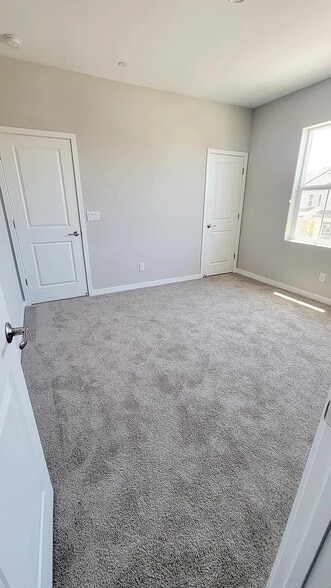 Building Photo - 4404 Sierra Pine Way