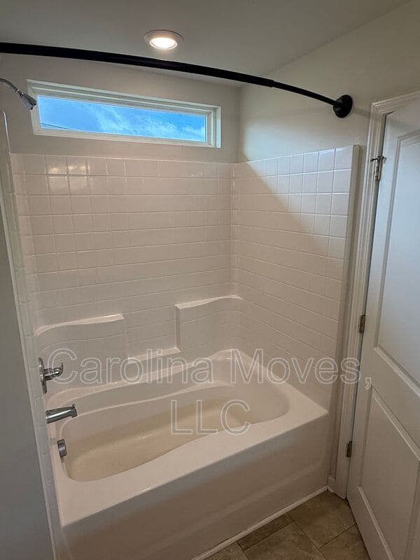Building Photo - 649 Millsgate Cir