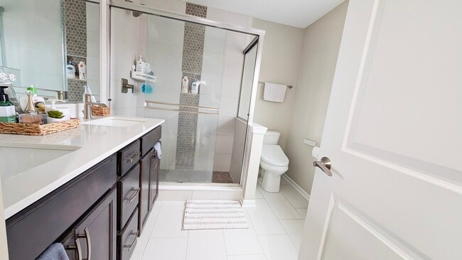 Building Photo - 30W001 Brayman Ct