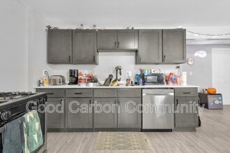 Building Photo - 48 Water St