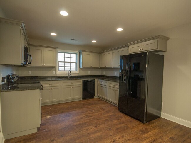 Building Photo - Athens City Schools and Lawn Care Included...