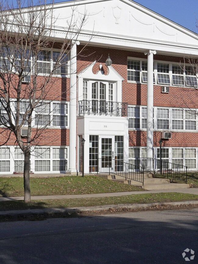 Building Photo - 515 Cleveland