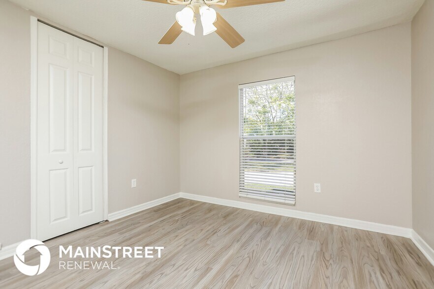 Building Photo - 1442 Lakecrest Dr