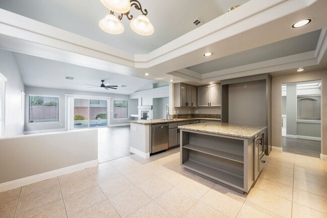 Building Photo - Gorgeous 1 Story Home in Gated Community
