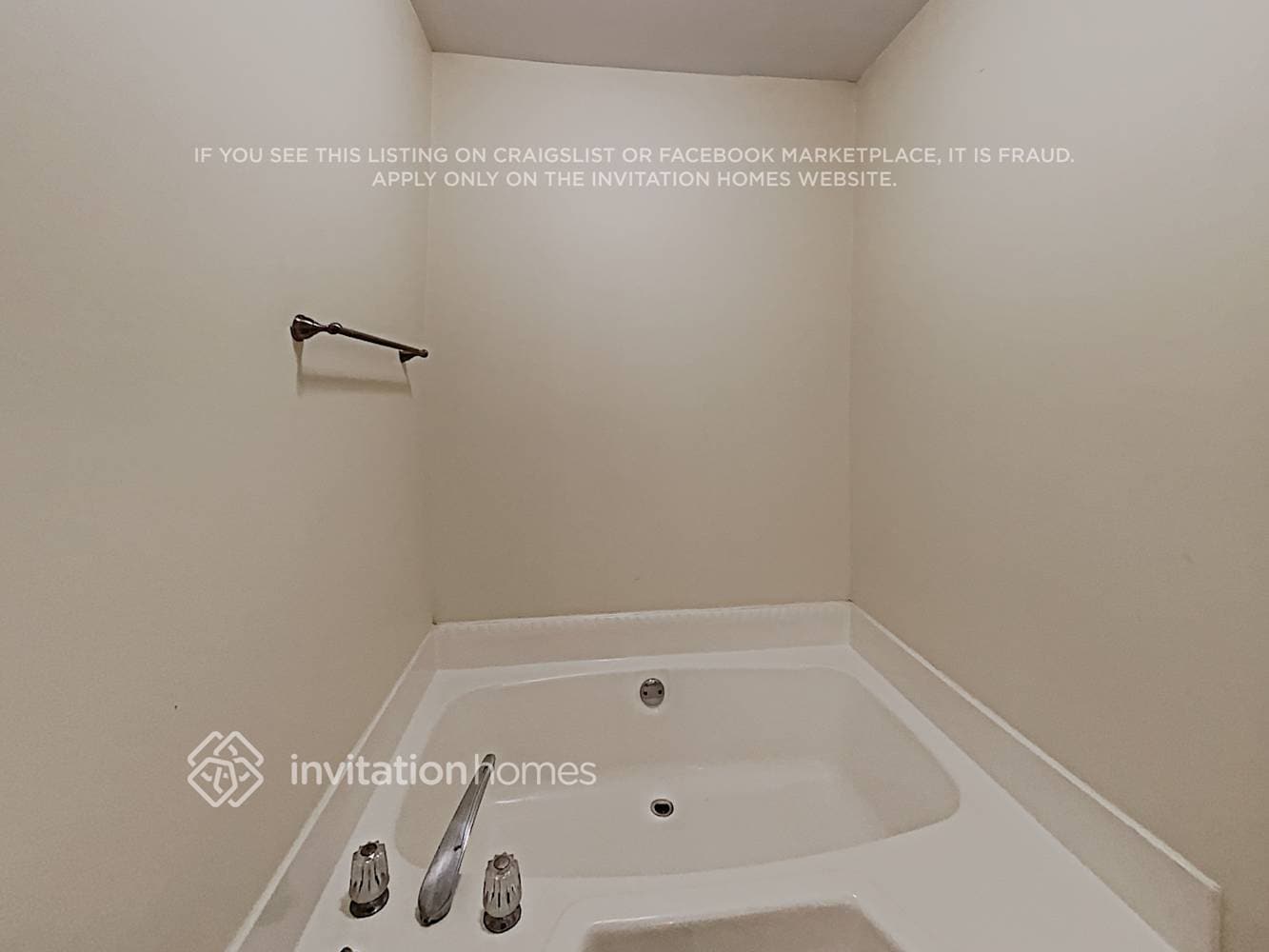 Building Photo - 235 Township Dr