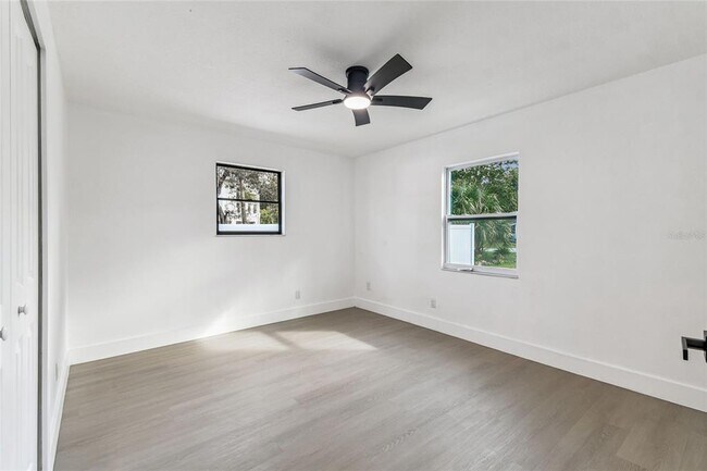 Building Photo - 16107 Sea Pines Dr