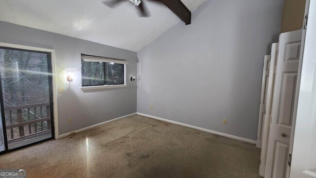 Building Photo - 6694 Live Oak Ln