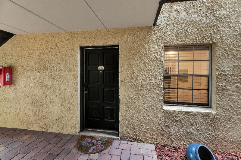 Building Photo - 5304 W Kennedy Blvd