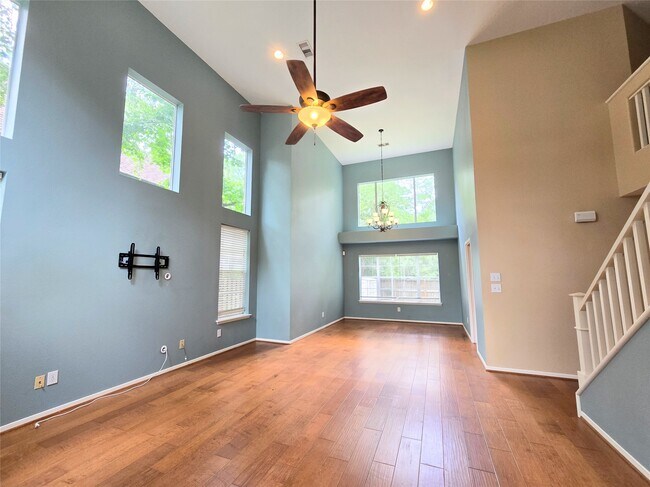 Building Photo - 134 W Greywing Cir