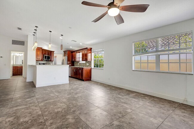 Building Photo - 4679 Ossabaw Way