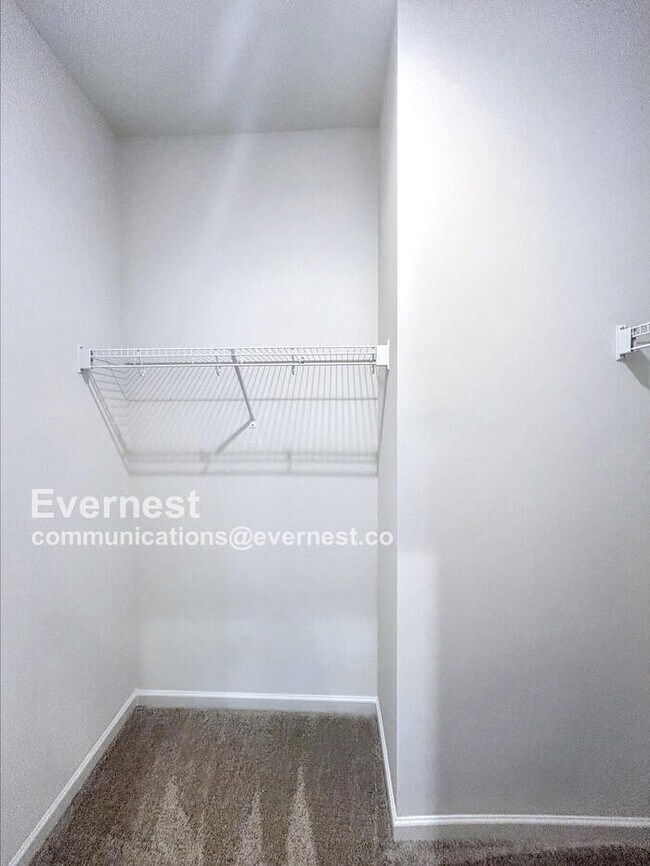 Building Photo - Modern Comfort: 3 Bed, 2 Bath Home with Attached Garage and Appliances | Pet Friendly | Available...