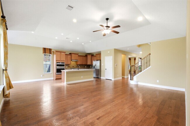 Building Photo - 11119 Hayden Falls Dr