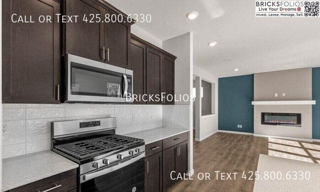 Building Photo - 1384 SW Pendleton Way