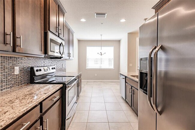 Building Photo - 8332 Enclave Way