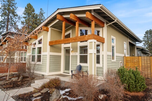 Building Photo - 63374 NW Clearstone Dr