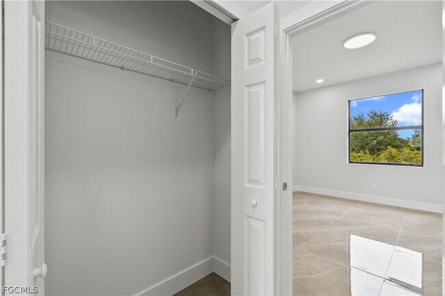 Building Photo - 2804 73rd St W