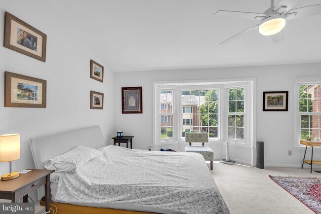 Building Photo - 6861 Williamsburg Pond Ct