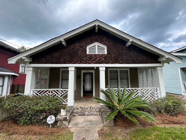 Building Photo - 2411 Preston St