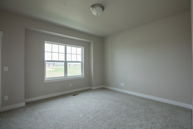 Building Photo - 4902 Brookfield Dr