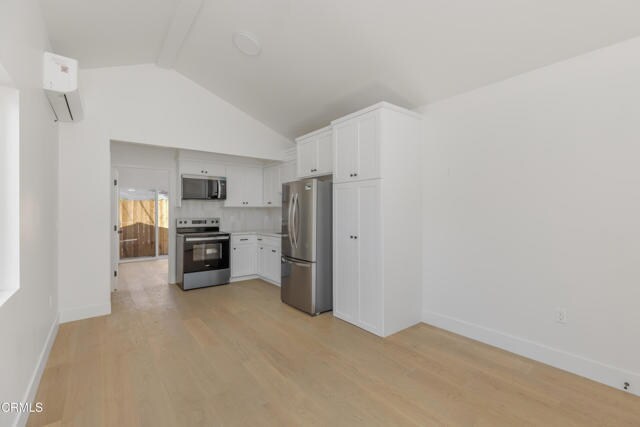 Building Photo - 1537 Wesley Ave