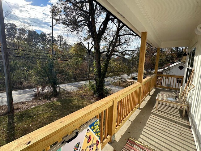 Building Photo - Four Bedroom Available off MLK