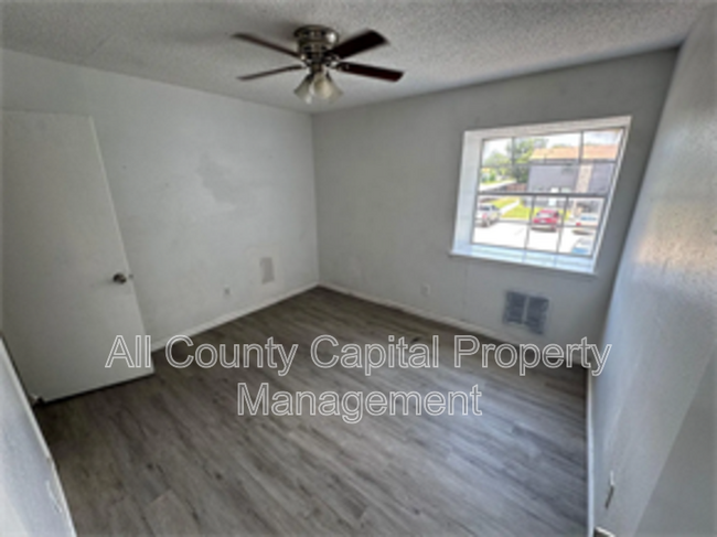 Building Photo - 2904 Sweeney Ln