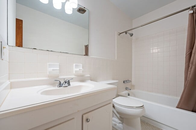 Building Photo - Unbeatable Chapel Hill Location — Across from University Mall, Bus Line, Minutes to UNC